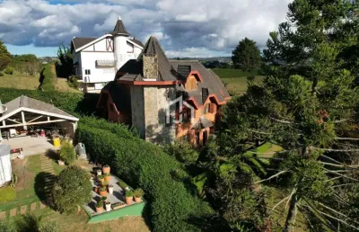 Casa com 3 quartos à venda na vila mantiqueira, campos do jordão  por r$ 1.650.000