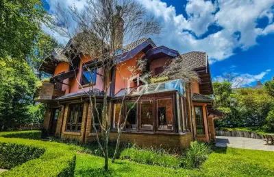 Casa em condomínio fechado com 4 quartos à venda no alto da boa vista, campos do jordão  por r$ 1.750.000