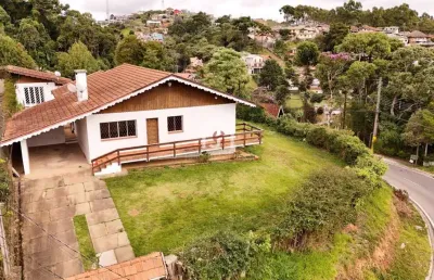 Casa com 4 quartos para alugar na vila nova suiça, campos do jordão  por r$ 5.000
