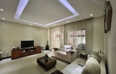 Casa com 3 quartos à venda na rua doutor rodrigo romeiro, crispim, pindamonhangaba por r$ 690.000