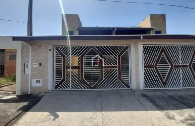 Casa com 4 quartos à venda na rua carlos roberto jacob de freitas, alto do cardoso, pindamonhangaba por r$ 690.000