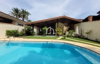 Casa em condomínio fechado com 4 quartos à venda na praia do lazaro, ubatuba  por r$ 2.670.000