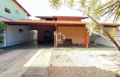 Casa com 5 quartos à venda no parque vivamar, ubatuba  por r$ 1.800.000