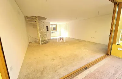 Casa em condomínio fechado com 3 quartos à venda em saco da ribeira, ubatuba  por r$ 620.000