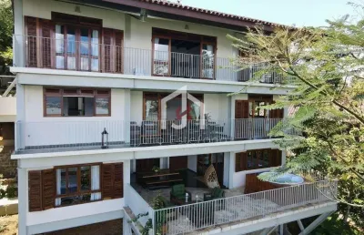 Casa com 4 quartos à venda em itaguá, ubatuba  por r$ 3.750.000