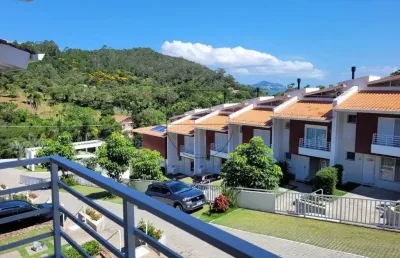 Casa em condomínio fechado com 3 quartos à venda na rua isid dutra, 445, sambaqui, florianópolis por r$ 1.300.000