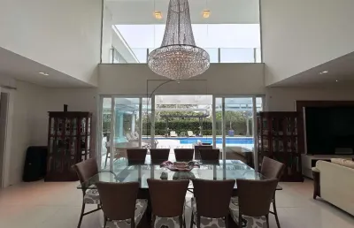 Casa com 5 quartos à venda na largo dos acarais, 170, jurerê internacional, florianópolis por r$ 7.750.000