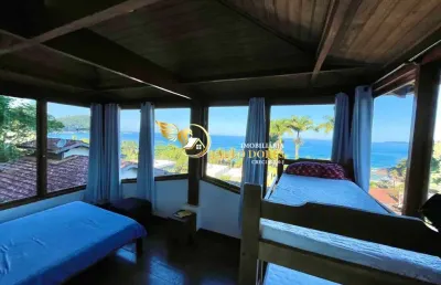 Casa a venda com vista para o mar, na praia vermelha em ubatuba-sp