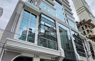 Apartamento com 4 quartos à venda na Rua 236, 400, Meia Praia, Itapema