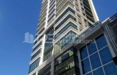 Apartamento a 250 metros do mar , meia praia, itapema - sc