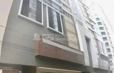 Apartamento 04 suítes em meia praia, meia praia, itapema - sc