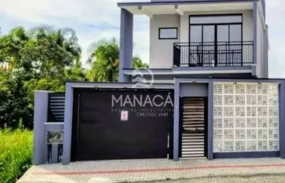 Casa com 3 quartos à venda no icaraí, barra velha , 107 m2 por r$ 850.000