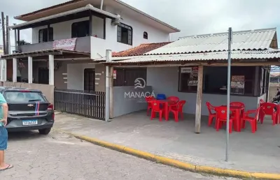 Sobrado com ponto comercial de esquina - são cristóvão - barra velha - sc