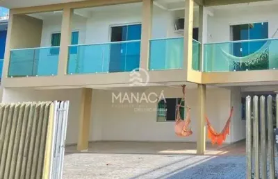 Sobrado 01 suite e 04 dormitórios prox. praia tabuleiro em barra velha - sc