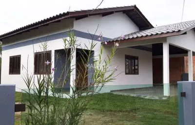 Oportunidade incrivel! barra velha - vila paraguai - casa de esquina com terreno amplo e totalmente averbada!