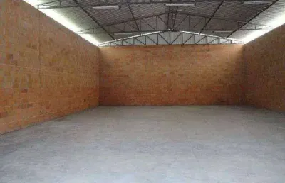 Oportunidade imperdível! barra velha - vila paraguai - galpão novo com localização estratégica a 200m da br-101!