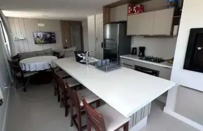 Apartamento mobiliado quadra mar, com 3 dormitórios à venda, 96 m² por r$ 1.280.