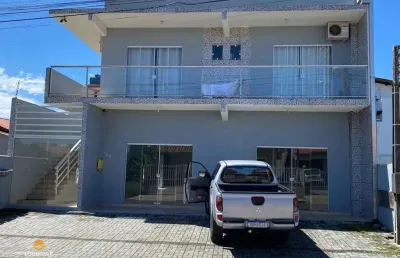Salas comerciais e apartamentos residenciais- balneário piçarras/sc