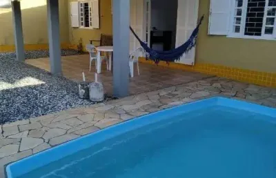 Casa com 2 quartos à venda na Rua 1980 - Itália, 115, Centro, Balneário Piçarras