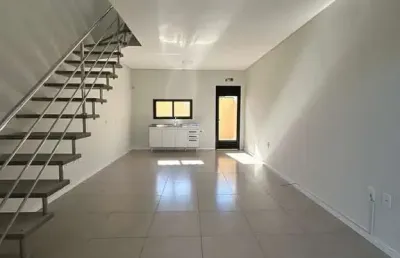 Sobrado com 2 dormitórios à venda, 76 m² por r$ 399.000,00 - itacolomi - balneár