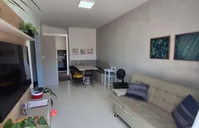 Apartamento mobiliado e equipado a 350 metros do parque  beto carrero world, em