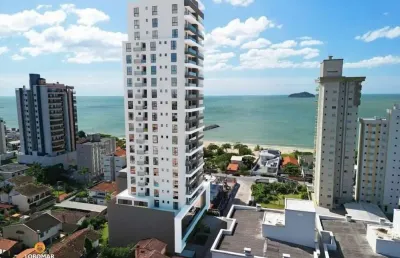 Apartamento três dormitórios, à apenas 100m do mar, no centro de balneário piçar