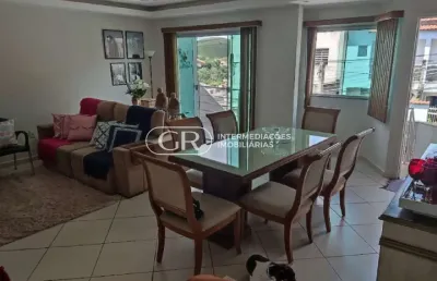 Casa com 4 quartos à venda no jardim amália, volta redonda  por r$ 690.000