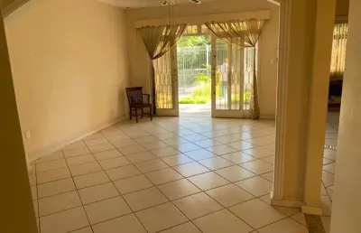 Casa com 3 quartos à venda no jardim amália, volta redonda  por r$ 950.000