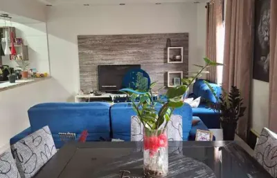 Sobrado triplex 136 m² vila valença, em são vicente com 3 dormitórios (suíte)