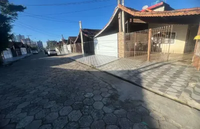 Casa com 2 quartos para alugar no Balneário Maracanã, Praia Grande 