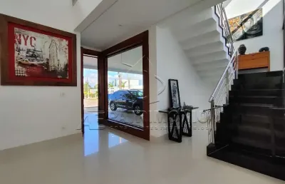 Casa em condominio, 4 dormitório(s) bairro barreirinho
