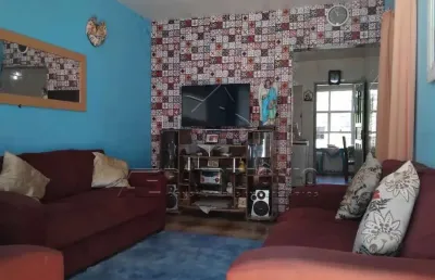 Casa com 2 quartos à venda na Heitor Azevedo Hummel, 425, Parque Manchester, Sorocaba