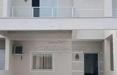 Casa em condominio 2 suites americo figueiredo residencial
