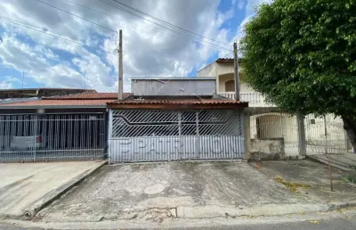 Casa assobradada santa claudia com 4 quartos sendo 1 suite