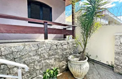 Casa assobradada com 3 dorms sendo 1 suite; santa rosalia; sorocaba; leste