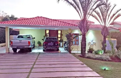 Casa em condominio vivendas do lago com 3 quartos sendo 1 suite