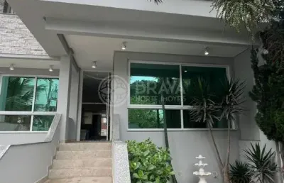 Casa com 4 quartos para alugar na Rua Conselheiro Júlio Kumm, 1, Praia Brava, Itajaí