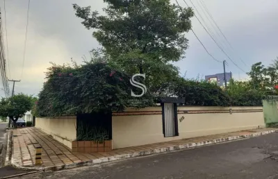 Casa com 3 quartos à venda na Rua Miguel Arcoverde, Noivos, Teresina