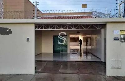Casa com 3 quartos à venda na Avenida Assis Lustosa, S/N, Vale do Gavião, Teresina