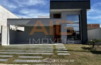 Casa 3 quartos suíte closet piscina churrasqueira condomínio viverde!
