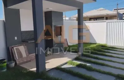 Excelente casa linear com 3 quartos sendo 1 suíte com closet