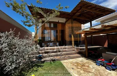 Maravilhosa residência com 3 suítes sendo a master com closet cond. blue garden