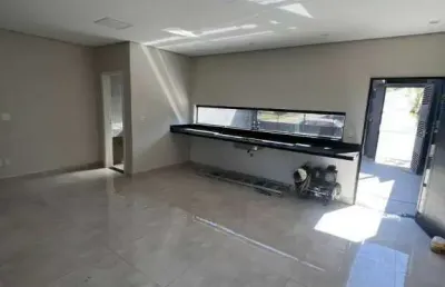 Linda casa assobradada no residencial villa verde !!