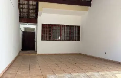Locação! casa no bairro jardim califórnia - bragança paulista sp.