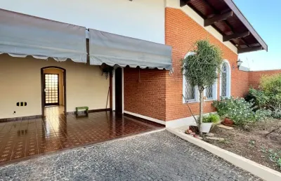 Casa com 3 quartos à venda na Rua Condessa de Álvares Penteado, Centro, Araras