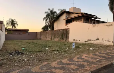 Terreno à venda na Avenida Doutor Maximiliano Baruto, Jardim Universitário, Araras