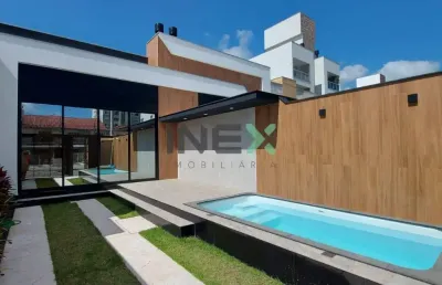 Casa nova 3 dormitórios 2 vagas piscina centro em camboriú - sc