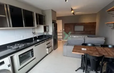 Apartamento mobiliado e equipado 2 dormitórios 1 vaga bairro centro - camboriú