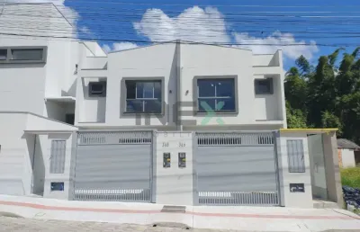 Sobrado 2 suítes 1 vaga bairro areias em camboriú - sc