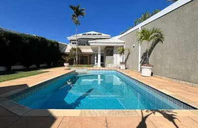 Casa à venda barra da tijuca condomínio rio mar  com 277m² de área construída e 406m² de terreno 4 quartos sendo 1 suíte com closet e hidro